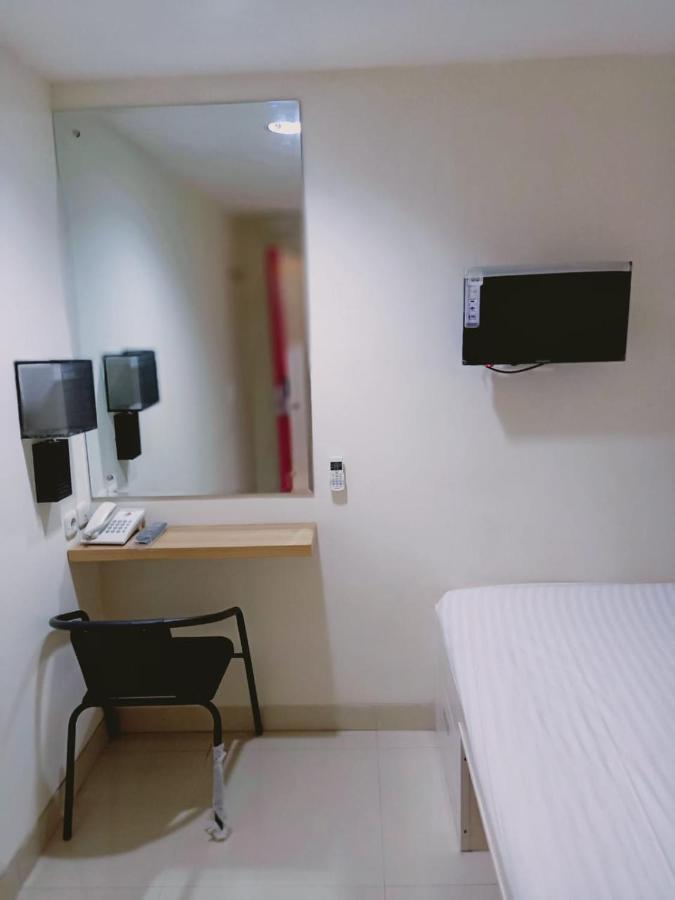 Kiara Cozy Hostel Бандунг Екстер'єр фото